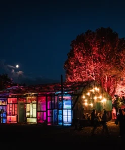 värvishow aknaraamimajas