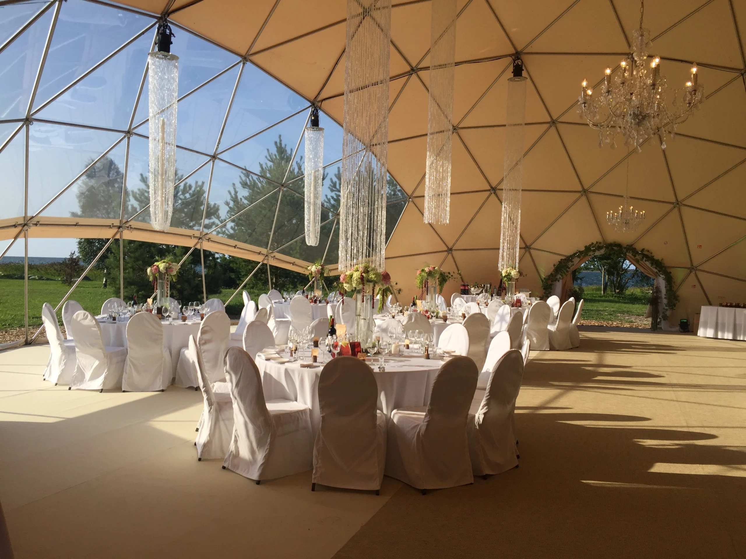 Kuppeltelk pulmadeks